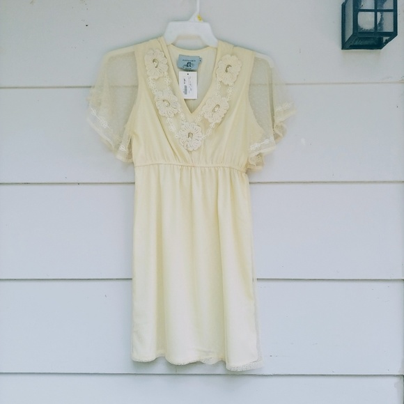 Cream Lace Boho Bridal Type Dress - Picture 2 of 7